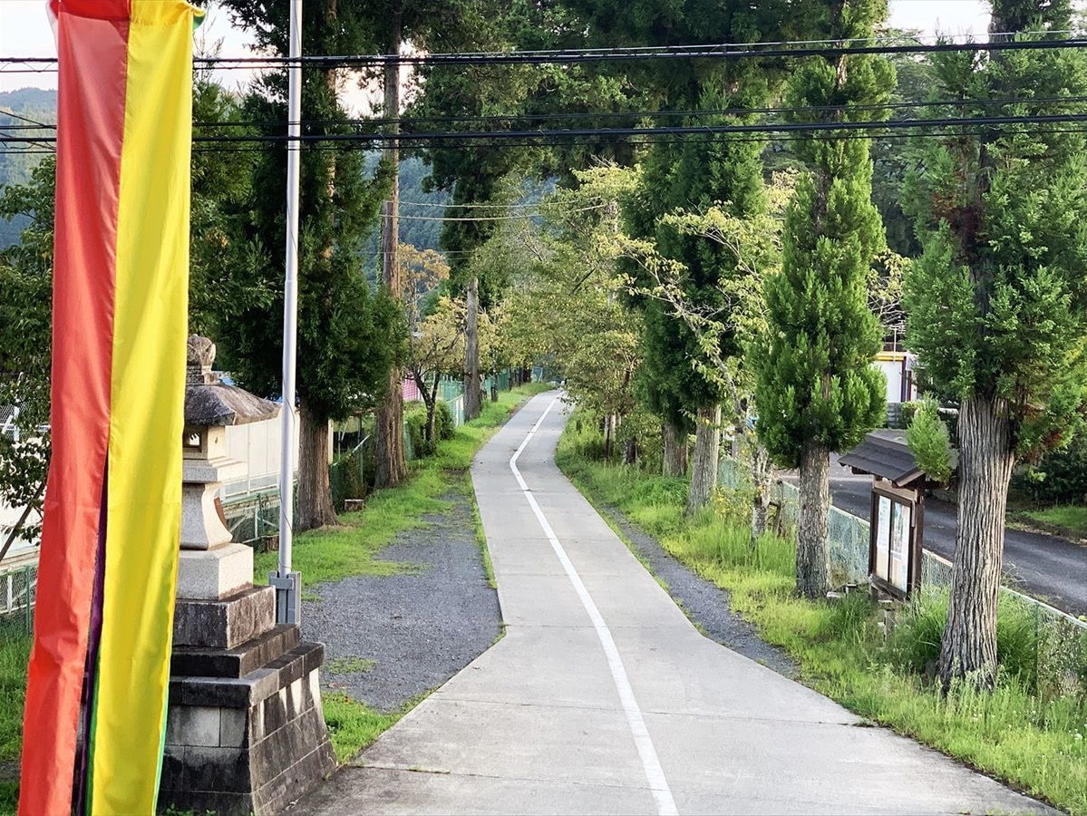 茨城・大子　十二所神社参道